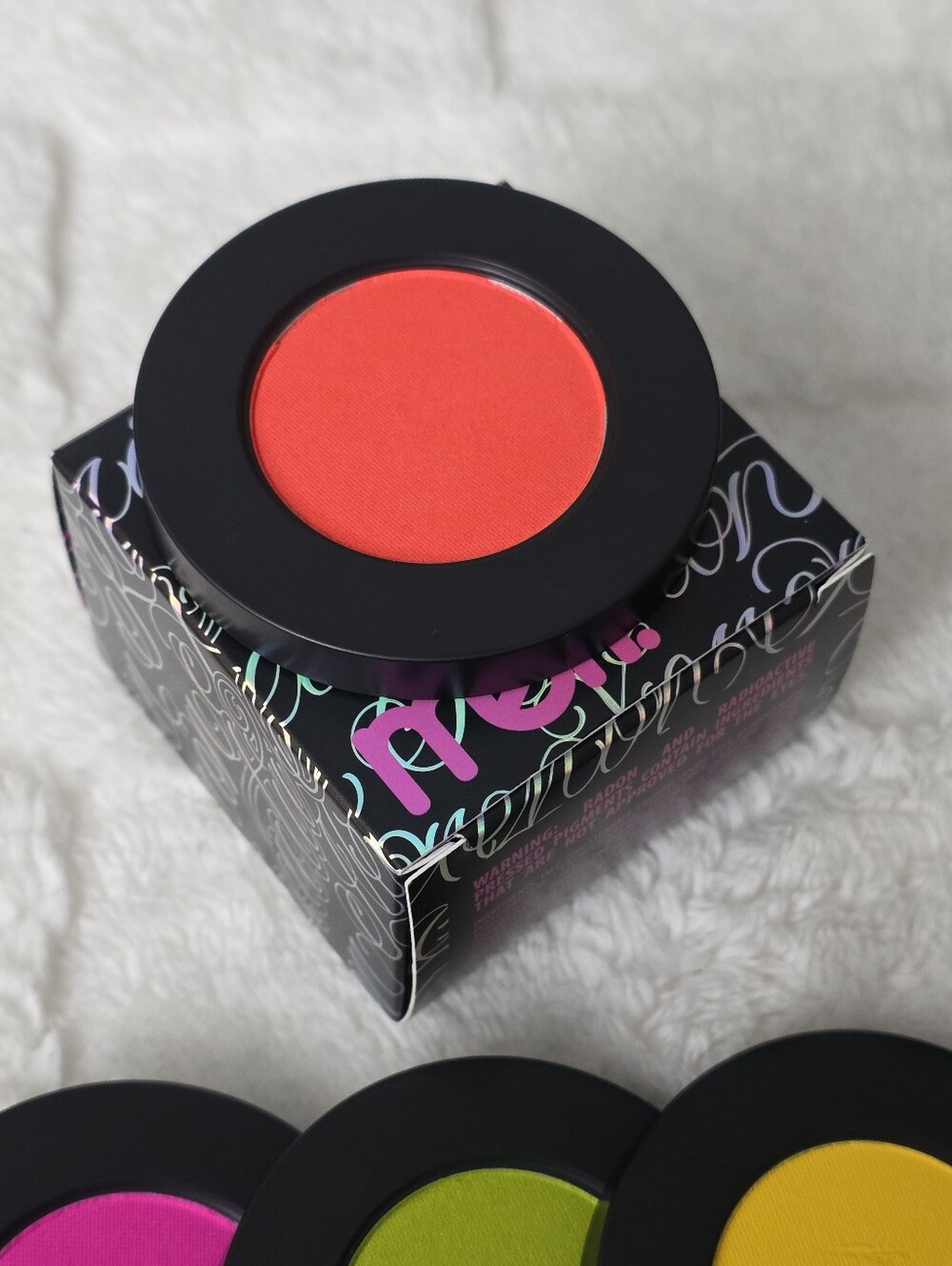 MELT COSMETICS RADIOACTIVE STACK PRESSED PIGMENT NIB - Picture 3 of 11